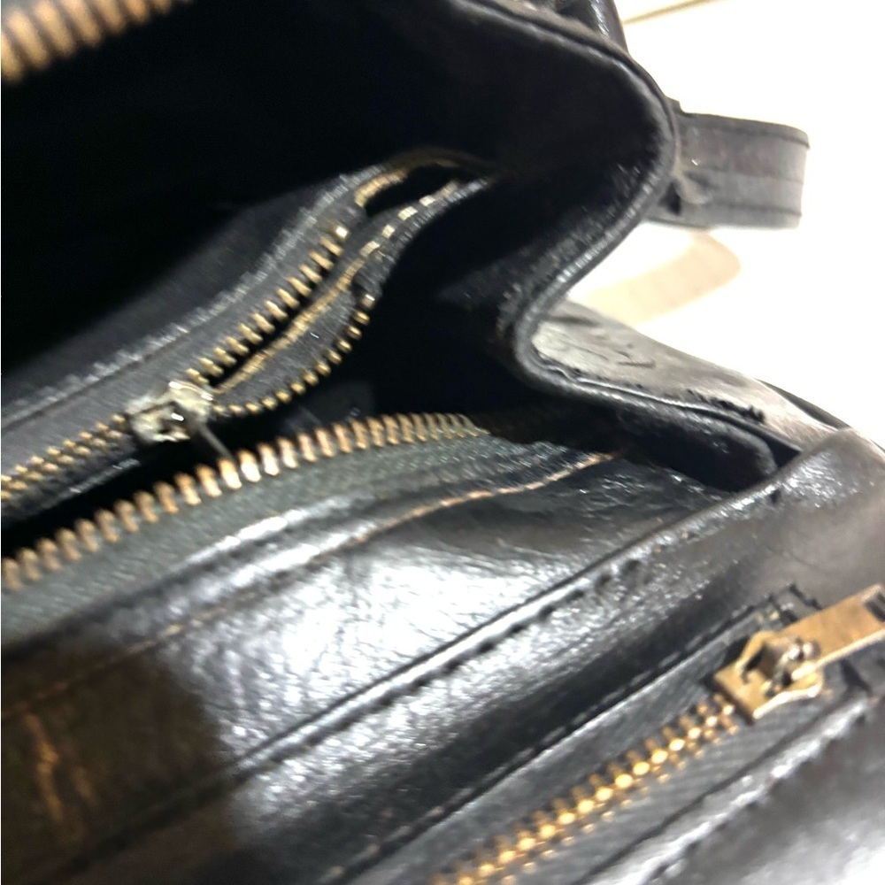 Vintage Elegant Black Leather Handbag - Picture 10 of 12